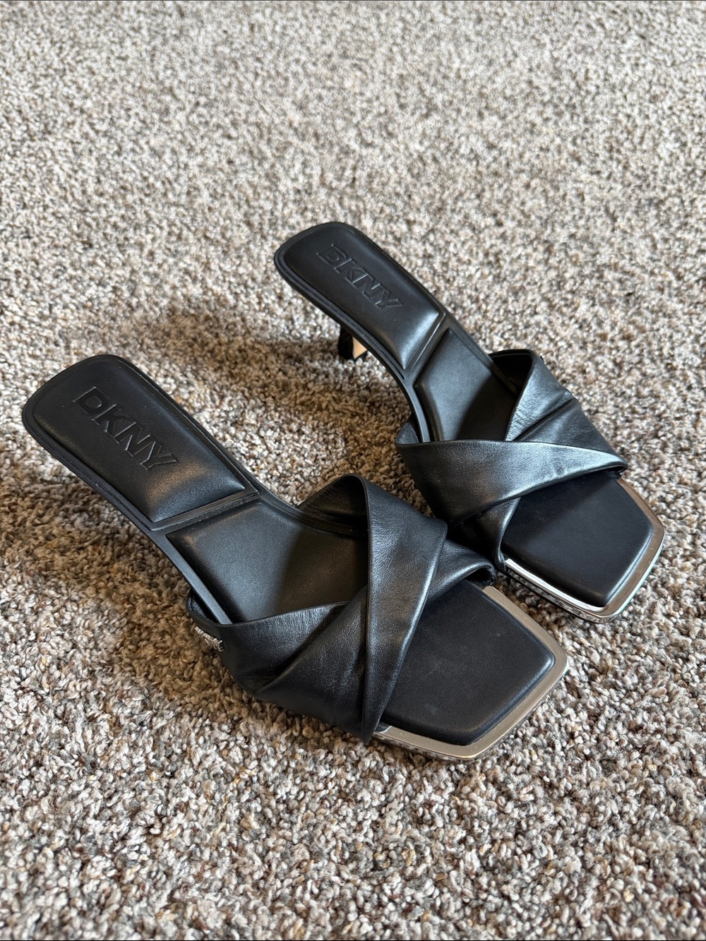 DKNY Jolaine Twist Black Leather Crisscross Square-Toe Slide Heels 8.5